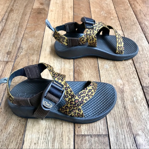 Other - Toddler Girls Leopard Print Chaco Sandals     *X13